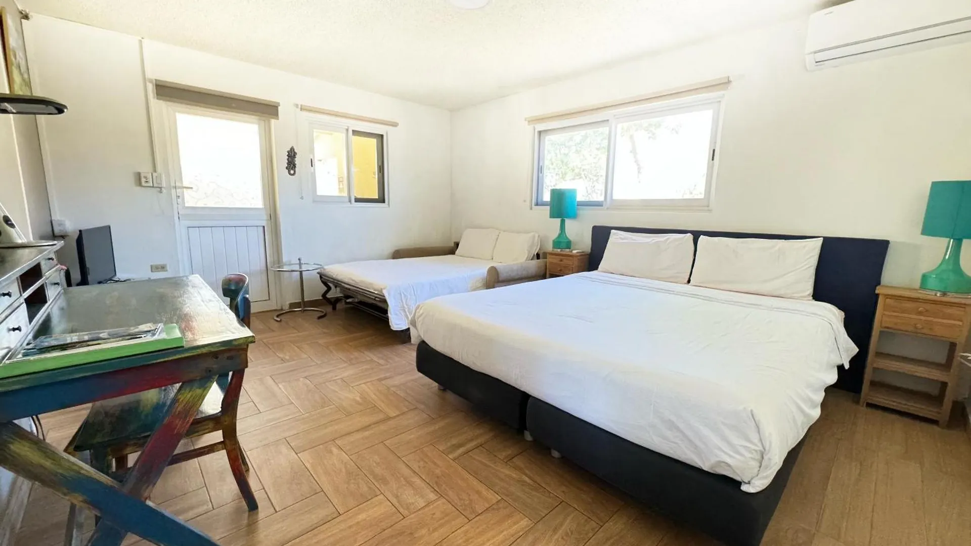 Casalina Garden 2 Blocks To Palm Beach & Kitesurfing School