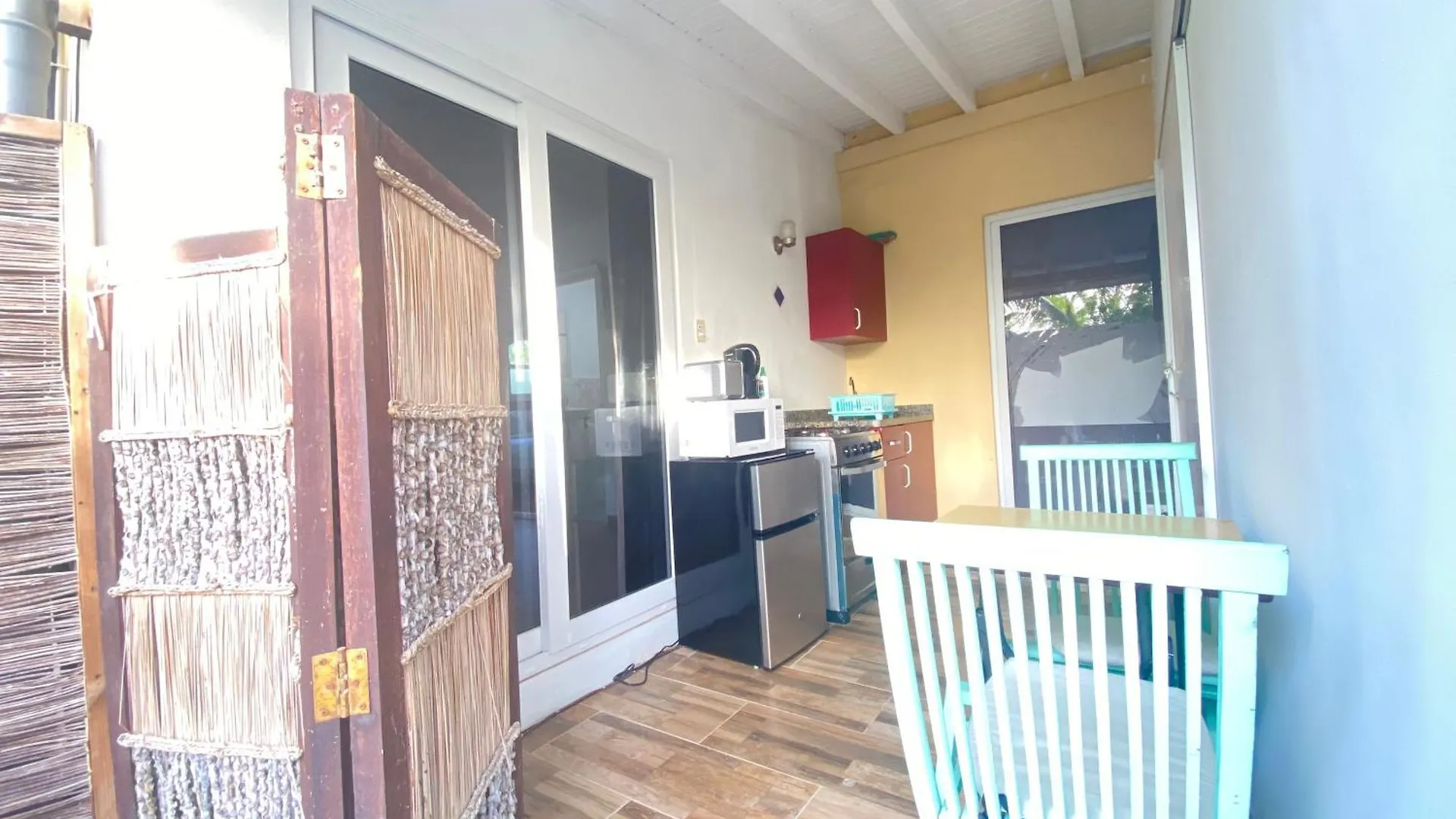 Casalina Garden 2 Blocks To Palm Beach & Kitesurfing School