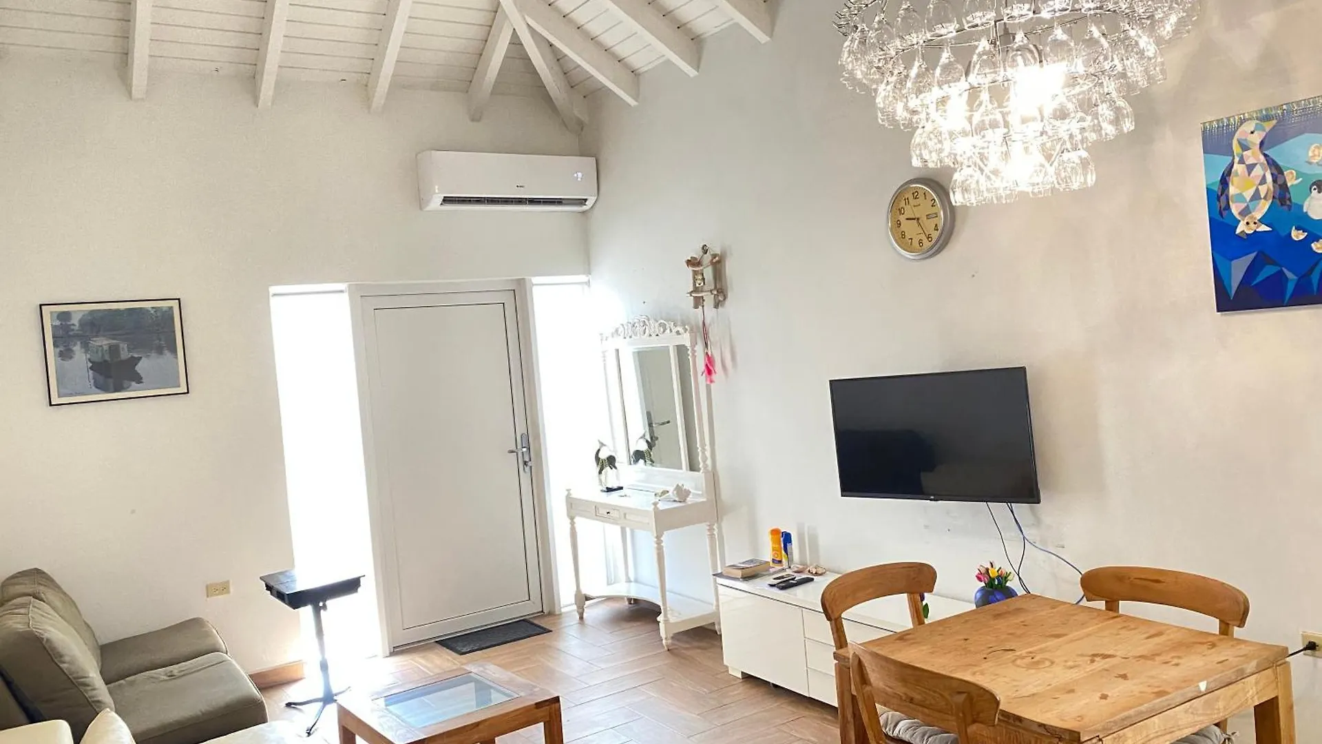 Apartment Casalina Garden 2 Blocks To Palm Beach & Kitesurfing School