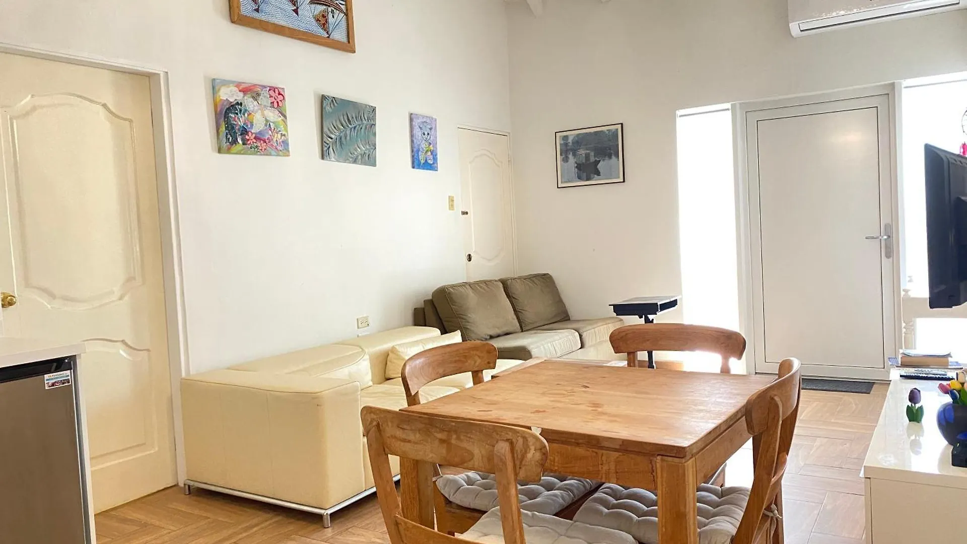 Casalina Garden 2 Blocks To Palm Beach & Kitesurfing School 0*,