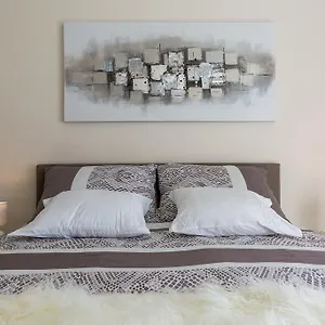  Apartment Boutique With Balconies, In Walking Distance To The Sea Croatia